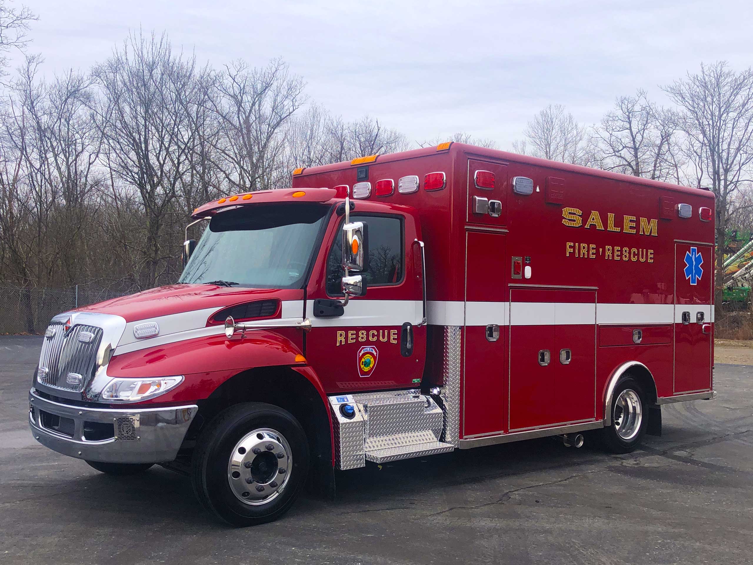 Salem, NH – Horton / International Type I Ambulance – Greenwood