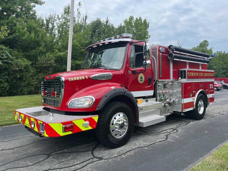 Plymouth, MA – E-One / Freightliner M2 Tanker