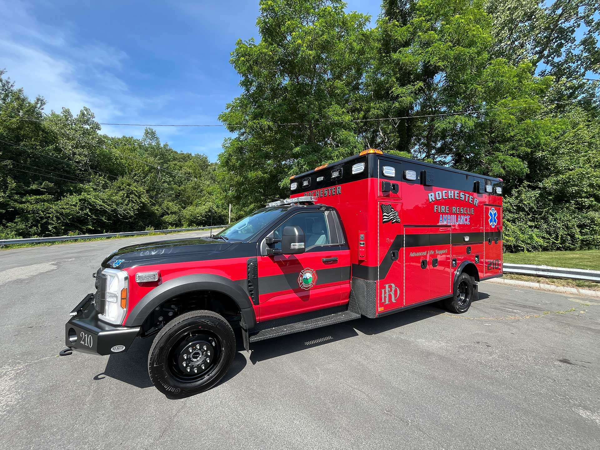 Rochester, MA – Horton / Ford F550 Type I Ambulance